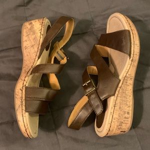 B.o.c womens size 8 sandals